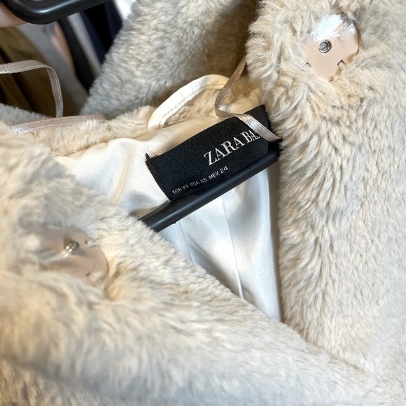 ZARA hooded faux fur jacket - Picture 7 of 9